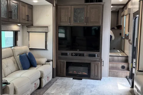 The Concord Chateau | Modern & Spacious