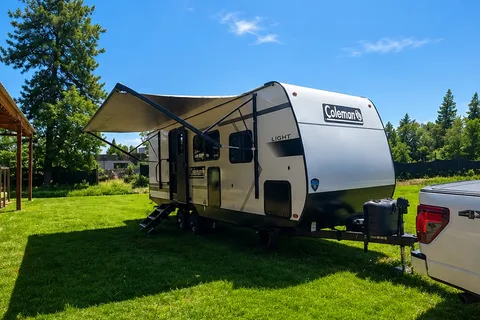⭐ 2025 Coleman Light • Delivered & Setup • Sleeps 7 • Pet Friendly • Bunkhouse