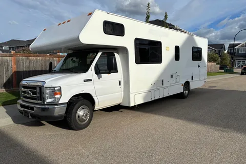 Maurice's 2017 Thor Majestic 28A  Class C