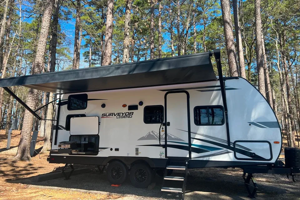Forest River Surveyor Legend 246BHLE Travel Trailer