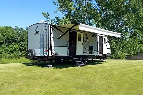 Fireside RV's 2021 Jayco White Hawk 27RB - LMI1125