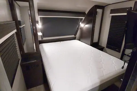 Fireside RV's 2021 Jayco White Hawk 27RB - LMI1125