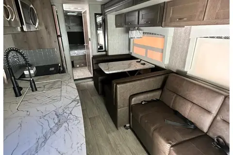 NEW NEXUS RV Triumph Class C