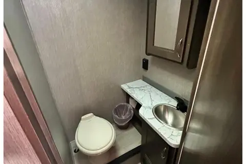 NEW NEXUS RV Triumph Class C