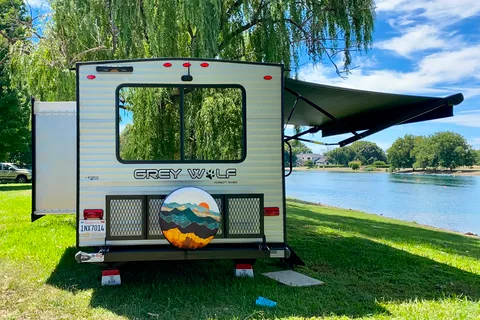 2023 Cherokee Grey Wolf 23MK