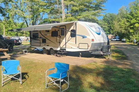 Marie-Eve Coachmen Freedom Express Roulotte