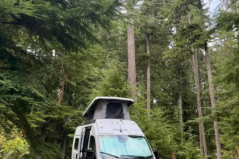 2025 Winnebago Solis | WINTER READY | Sleeps 5 | Pop-Top | Seattle