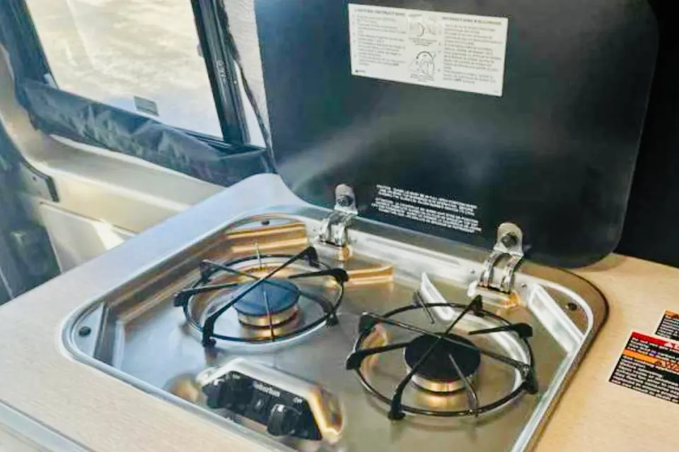 2025 Winnebago Solis | WINTER READY | Sleeps 5 | Pop-Top | Seattle