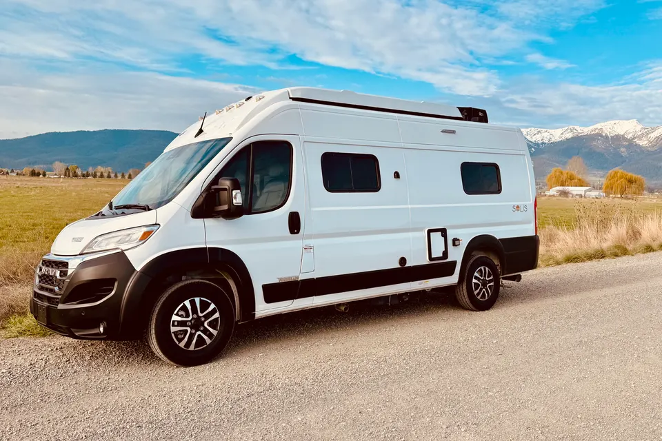 2025 Winnebago Solis | WINTER READY | Sleeps 5 | Pop-Top | Seattle