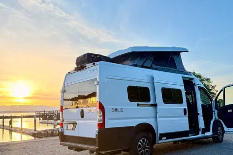 2025 Winnebago Solis | WINTER READY | Sleeps 5 | Pop-Top | Seattle