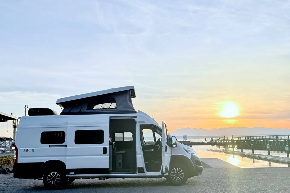 2025 Winnebago Solis | WINTER READY | Sleeps 5 | Pop-Top | Seattle