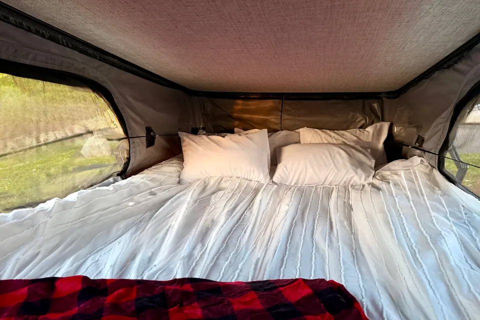2025 Winnebago Solis | WINTER READY | Sleeps 5 | Pop-Top | Seattle