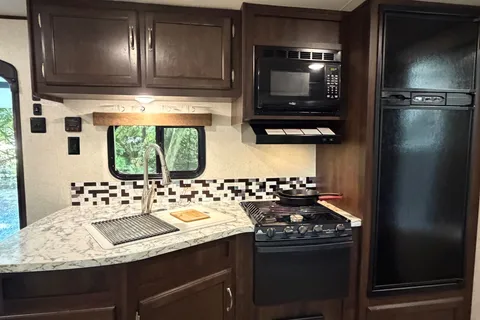 Brandon's RV Cottage