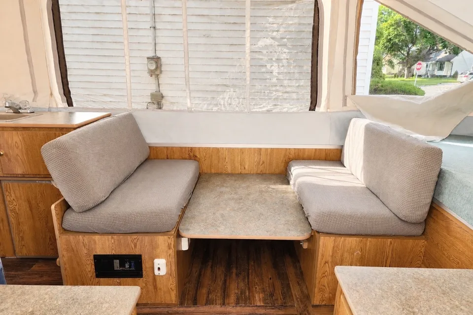 The Hideaway Pop-up Camper ( Please read description)