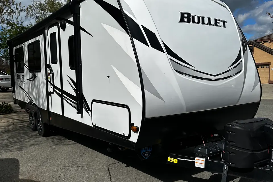 Good Times Await! - 26' Keystone Bullet - Delivery Available - Half Ton Towable