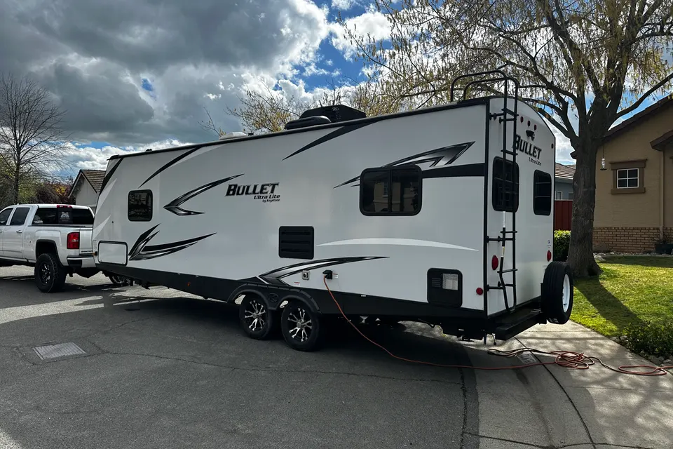 Good Times Await! - 26' Keystone Bullet - Delivery Available - Half Ton Towable