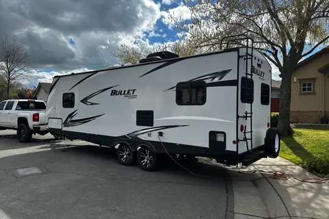 Good Times Await! - 26' Keystone Bullet - Delivery Available - Half Ton Towable