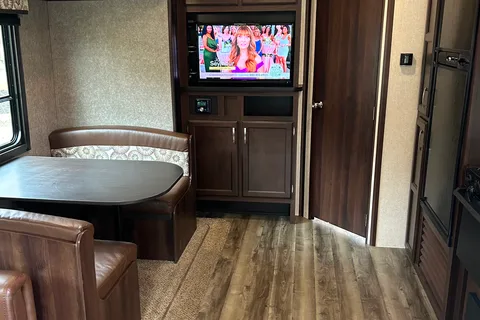 Jayco Jay Flight SLX8 Travel Trailer