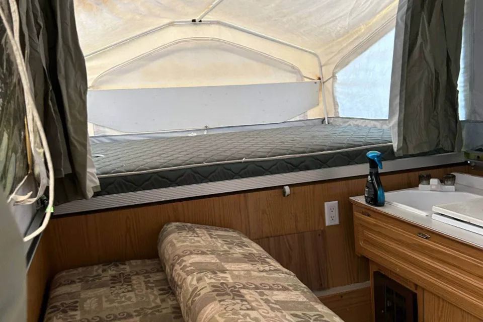 Marie's Flagstaff 425D Tent Trailer
