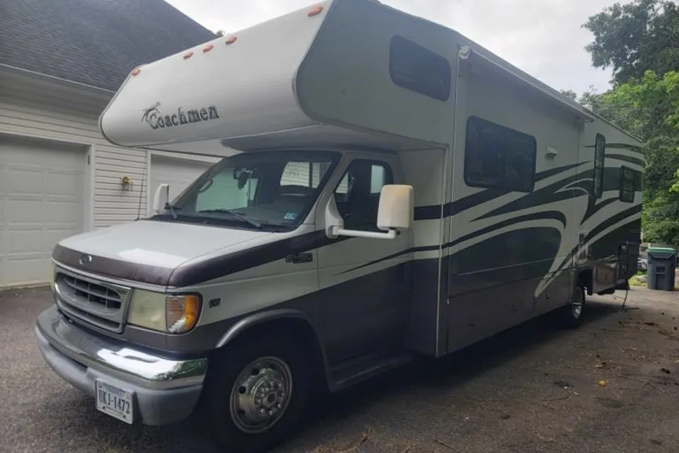 GBA Leisure Coachmen Santara 316KS Class C