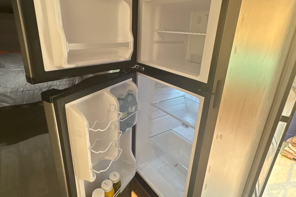 Alex's Sunset Park RV Sunlite 19 rk couples Travel Trailer