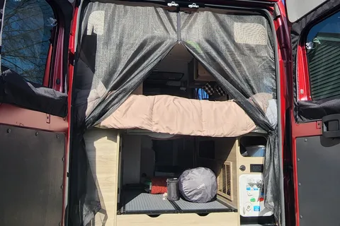 Vandalf the Red - Winnebago Solis 59P Class B