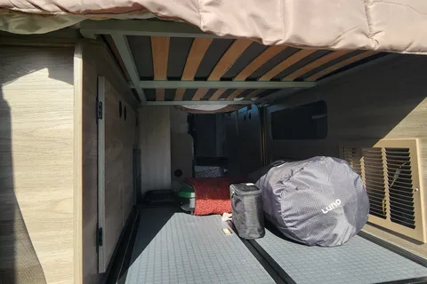 Vandalf the Red - Winnebago Solis 59P Class B