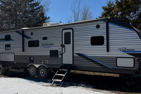 The Fishers Coachmen Catalina Camper