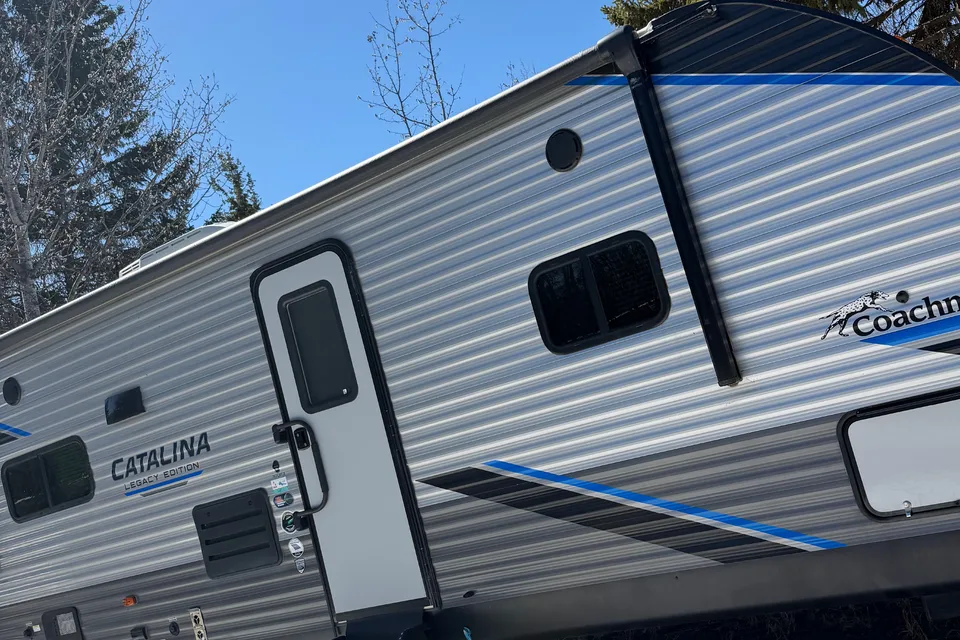The Fishers Coachmen Catalina Camper