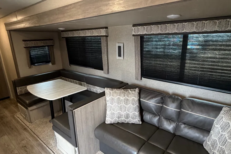 The Fishers Coachmen Catalina Camper