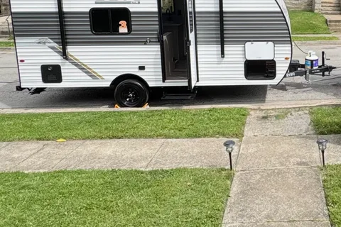Brady's Open Range Colt Travel Trailer