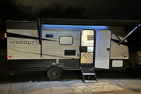 Jenni's Keystone Hideout Travel Trailer