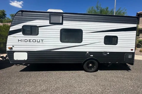 Jenni's Keystone Hideout Travel Trailer