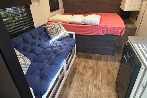 Jenni's Keystone Hideout Travel Trailer