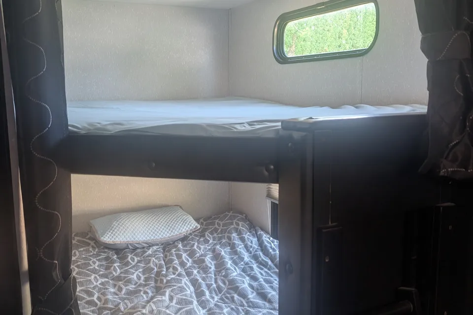 KB,s Grey wolf Travel Trailer
