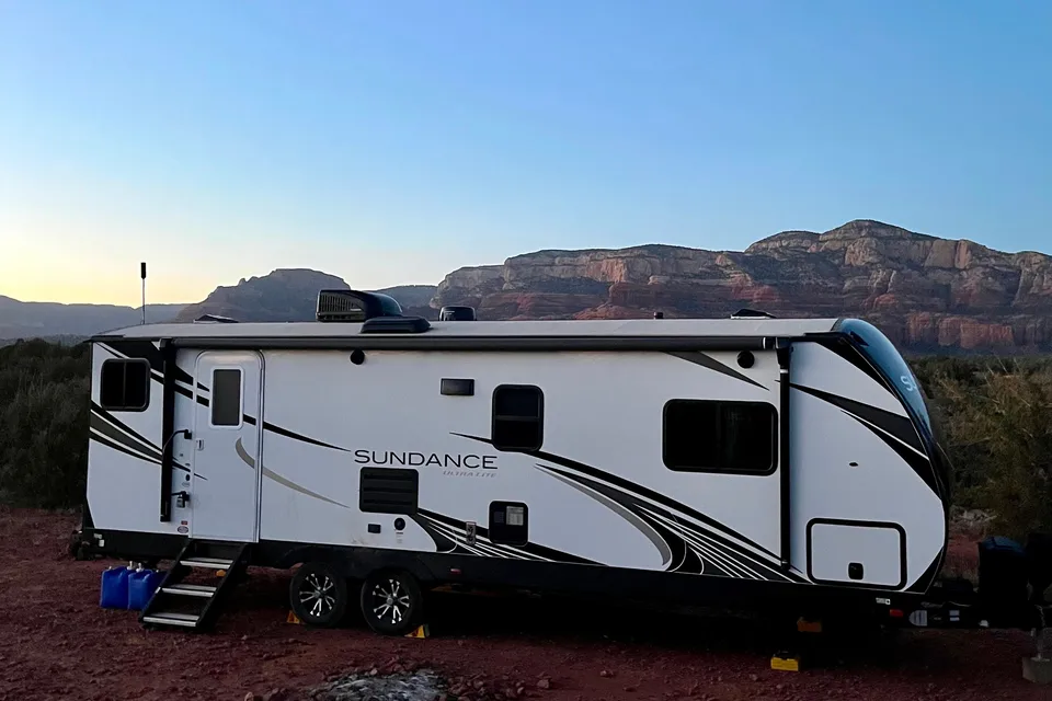  Cozy 2021 30-Foot Travel Trailer - Sleeps 5, Turnkey Ready for Your Adventure!