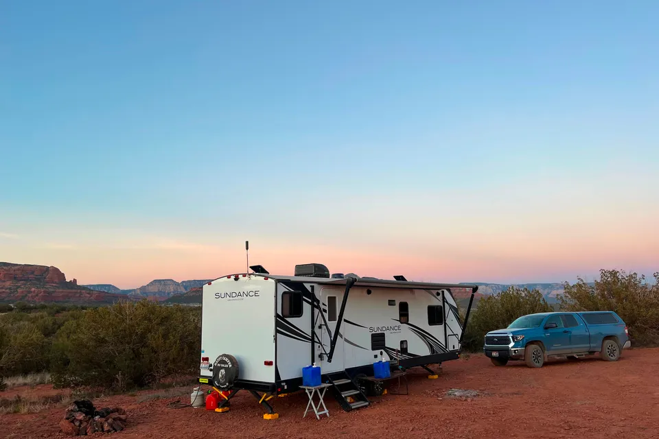  Cozy 2021 30-Foot Travel Trailer - Sleeps 5, Turnkey Ready for Your Adventure!
