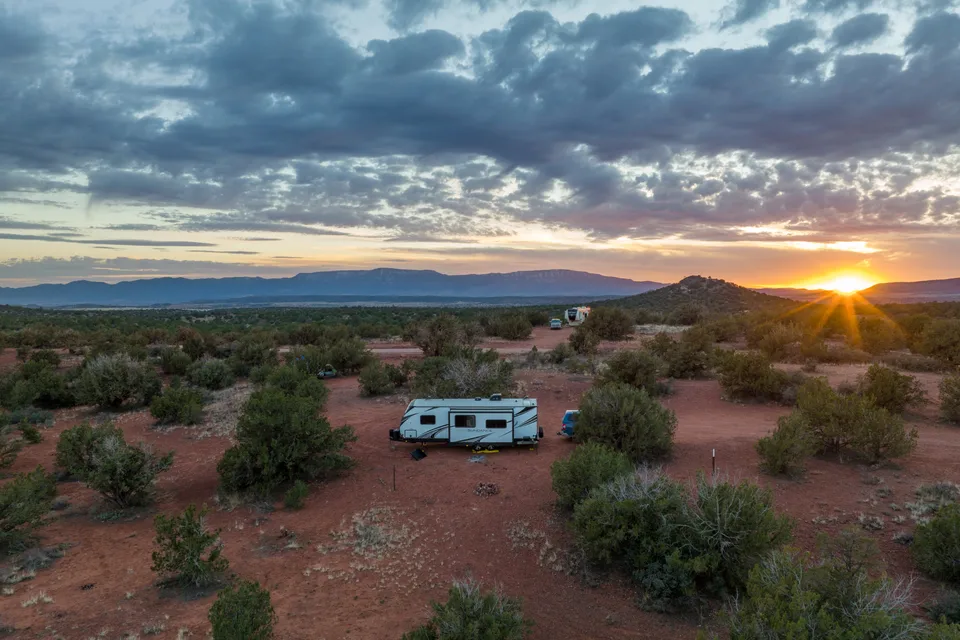  Cozy 2021 30-Foot Travel Trailer - Sleeps 5, Turnkey Ready for Your Adventure!