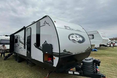 Melinda's Forest River Black Label Cherokee Travel Trailer