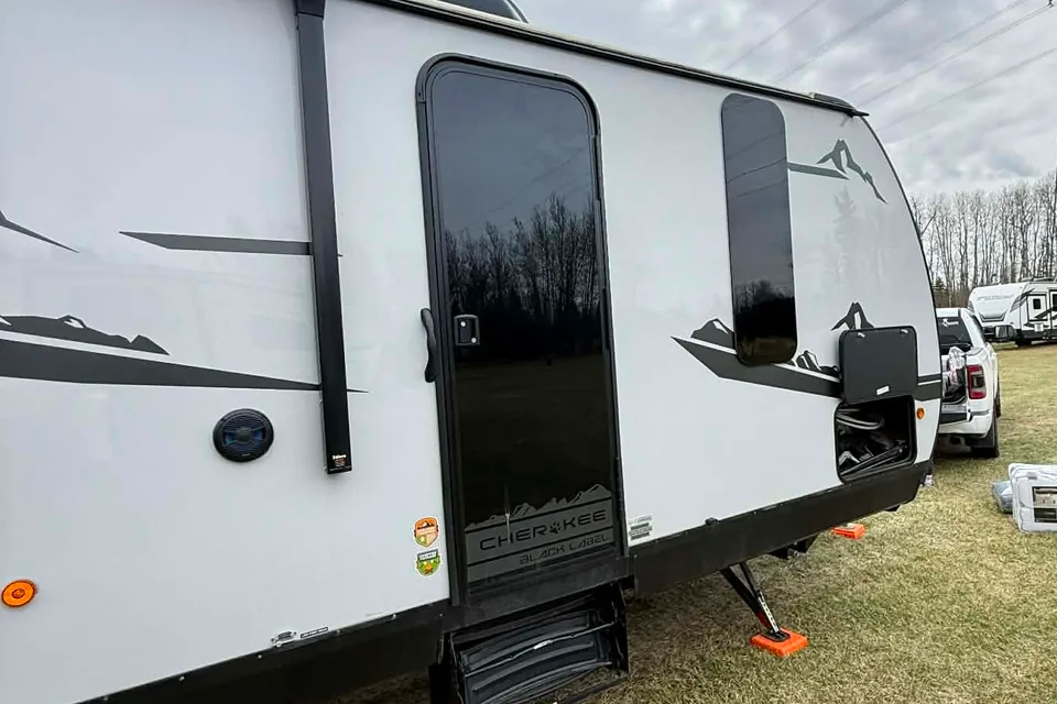 Melinda's Forest River Black Label Cherokee Travel Trailer