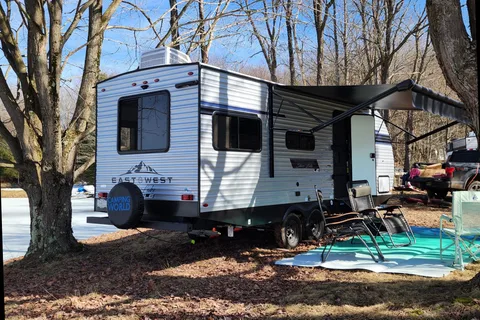 Brand New East to West Silver Lake LE Travel Trailer