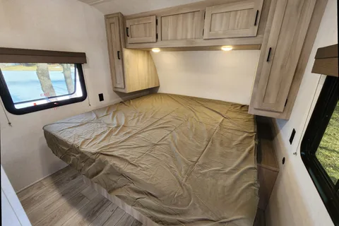 Brand New East to West Silver Lake LE Travel Trailer