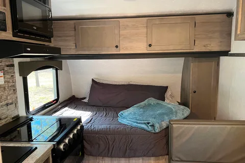 2024 Sunset Park RV Sun Lite Sport 16BH Travel Trailer