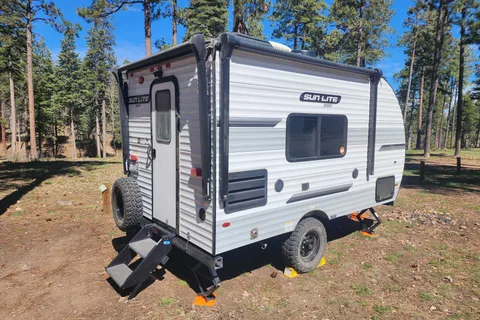 2024 Sunset Park RV Sun Lite Sport 16BH Travel Trailer