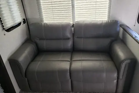 Doug's Keystone Bullet 290BHS Travel TrailerTrailer