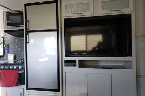 Doug's Keystone Bullet 290BHS Travel TrailerTrailer