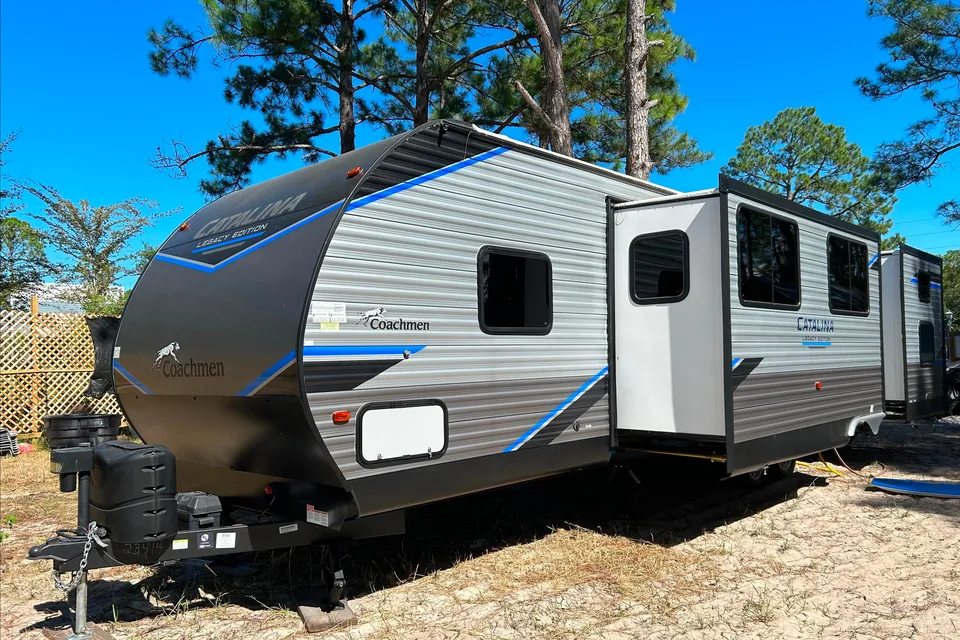 Coachmen Catalina Legacy Travel Trailer