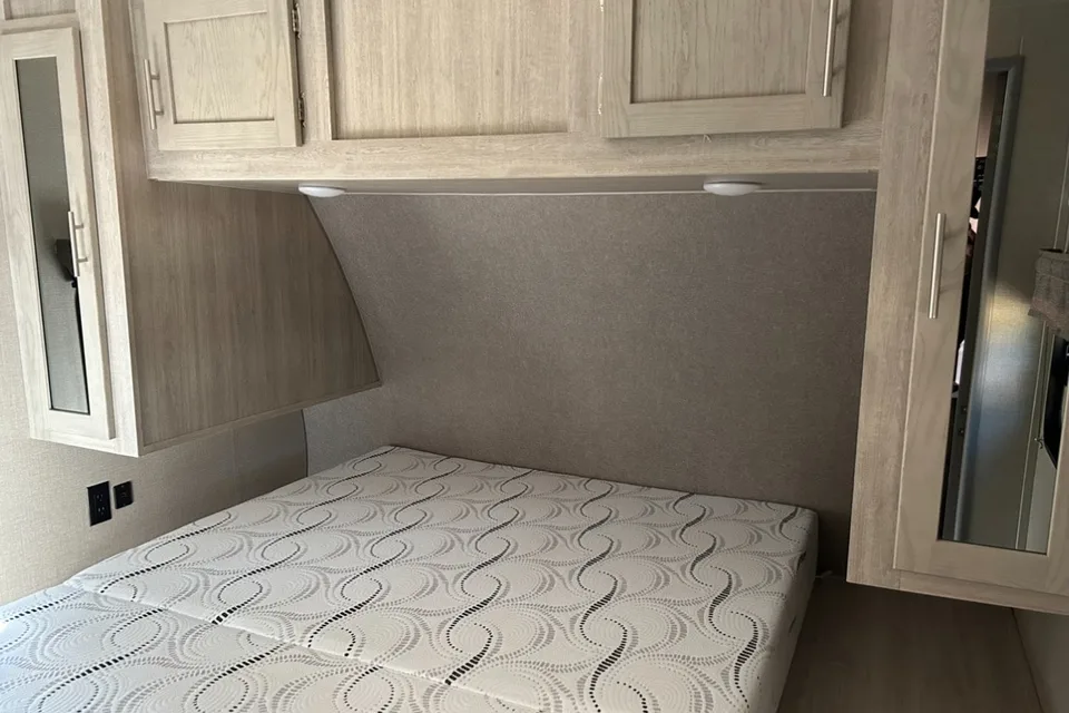 Coachmen Catalina Legacy Travel Trailer