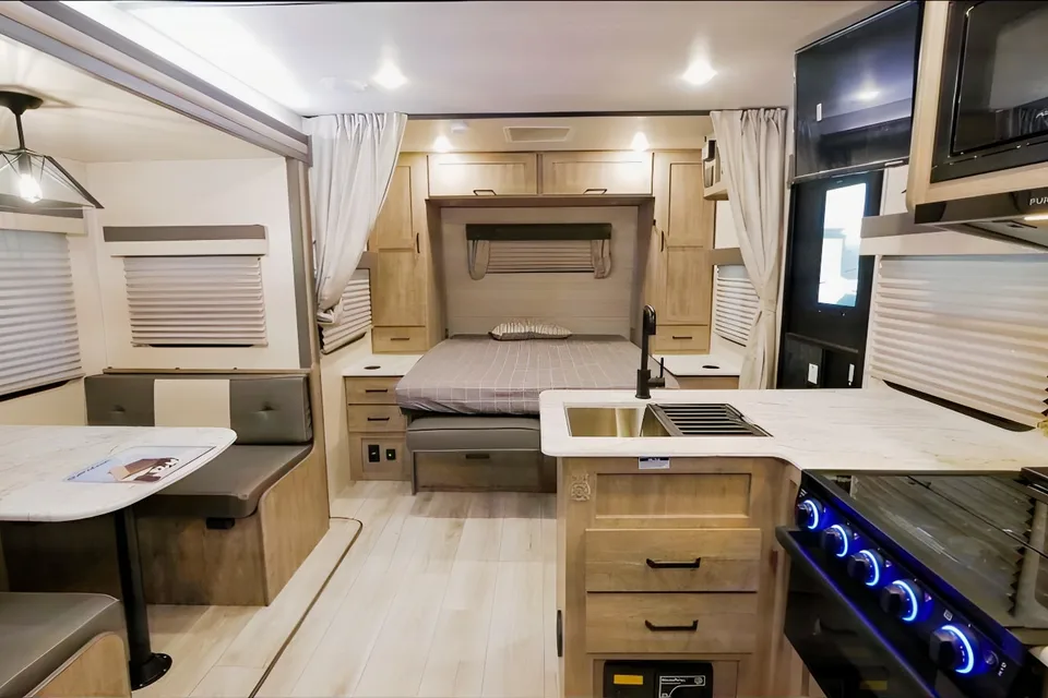 Fam-Damily Ready!  Forest River Surveyor Legend Travel Trailer