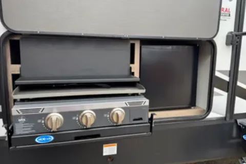 Forever Young 2025 Grand Design Imagine 3210BH Travel Trailer